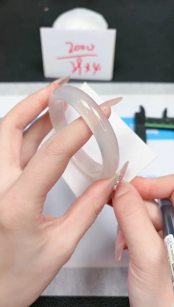 【闪购商品】石英质玉手镯未镶嵌582-54.7