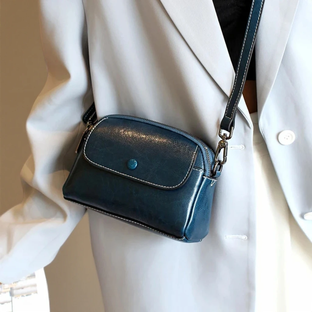 真牛皮女包上班通勤外出专用包包女斜挎小包便携单肩包红色休闲包