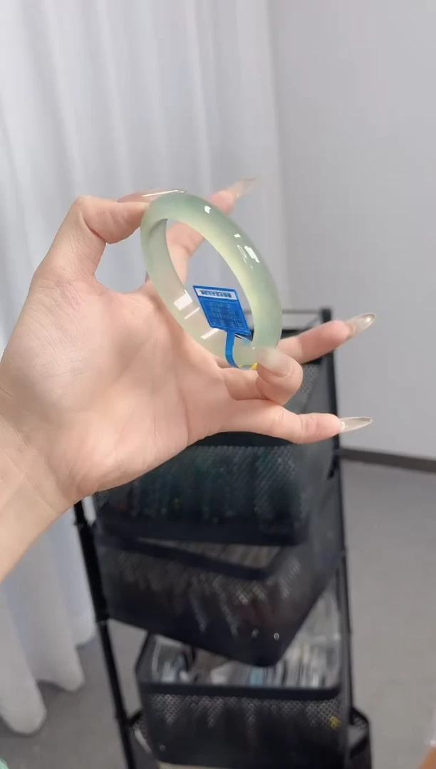 玛瑙/玉髓手镯未镶嵌58圈
