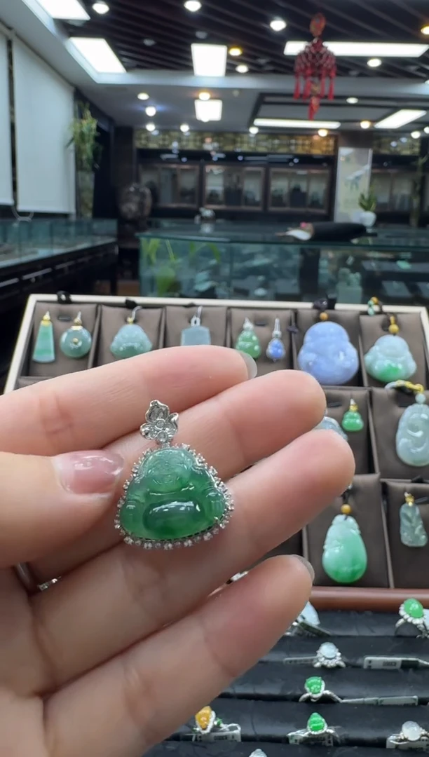 颈饰18K金镶嵌翡翠阳***道佛公