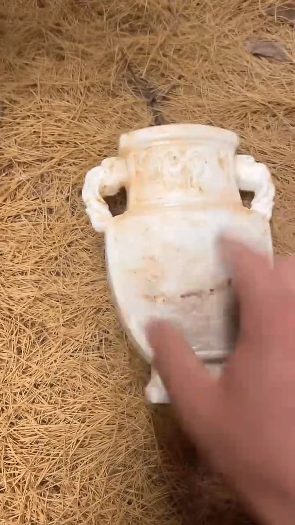 其他摆件---------（墨序甄选）花瓶玉器