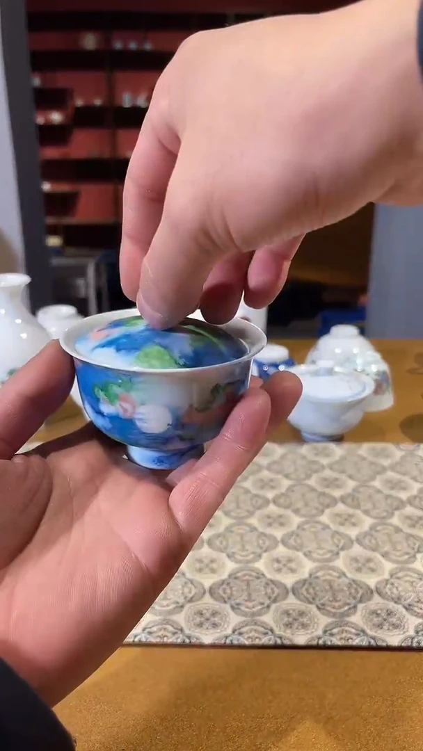 景德镇泼墨小盖碗