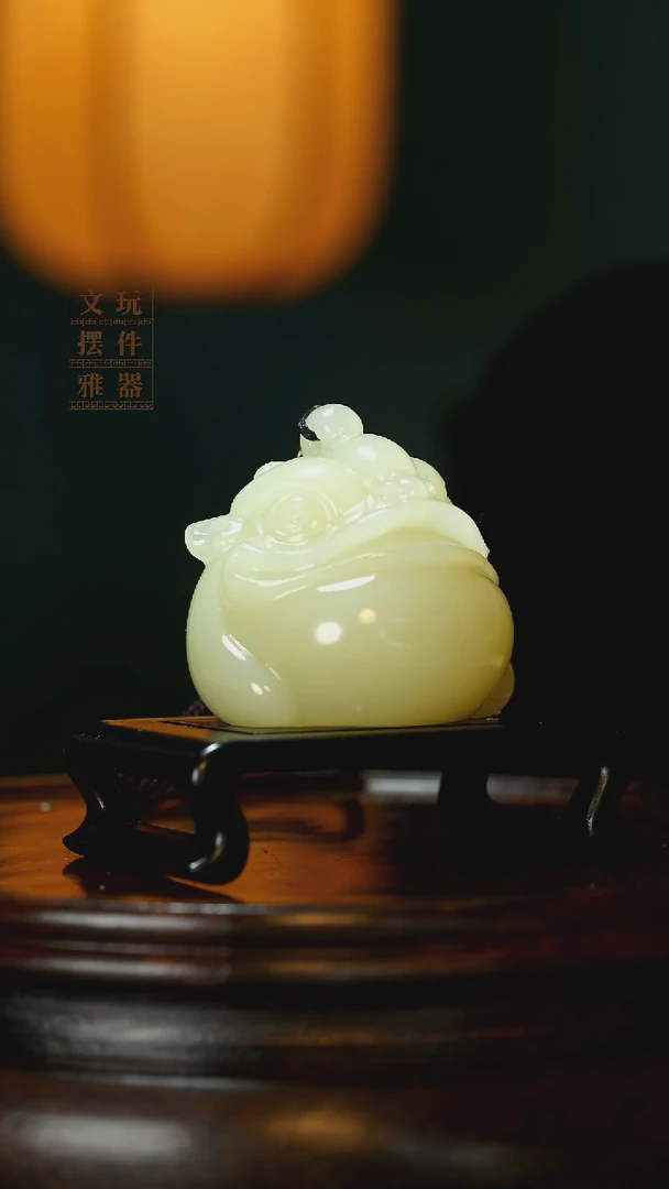 玉《金蟾摆件》手把件摆件