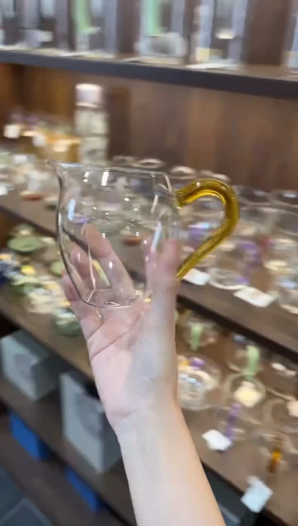 禾器大号怡然浅黄色