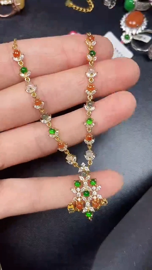 银S925镶嵌戒指翡翠1500