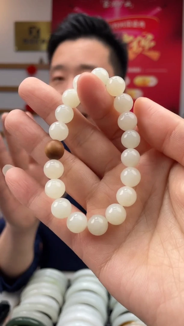 【闪购商品】和田玉手串未镶嵌于阗卡10-9手串随机发一件