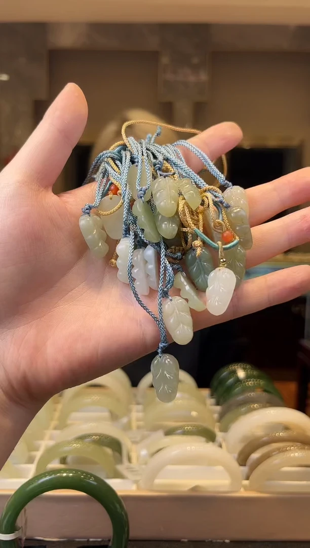 【闪购商品】和田玉颈饰未镶嵌SH1103 多样性发其一