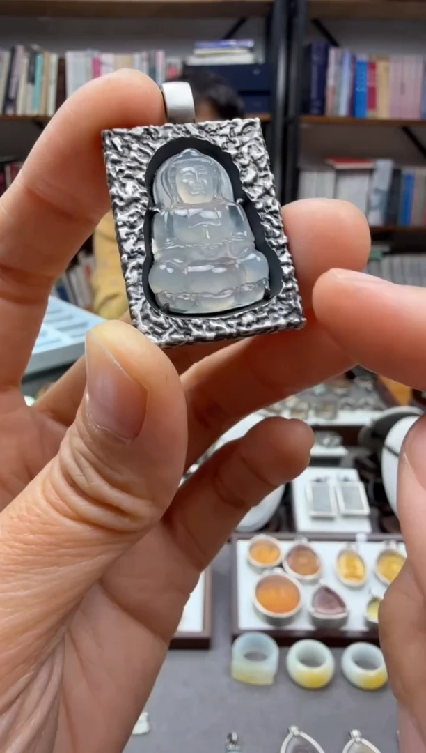 颈饰未镶嵌翡翠观音宝宝佛吊坠