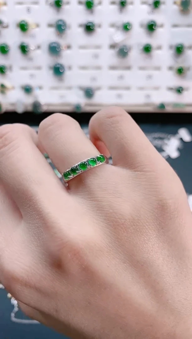 【闪购商品】翡翠戒指银S925镶嵌天然翡翠