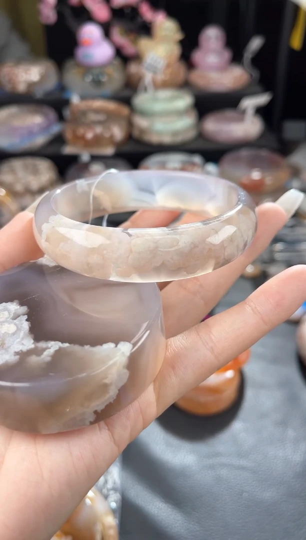 石英质玉手镯未镶嵌61