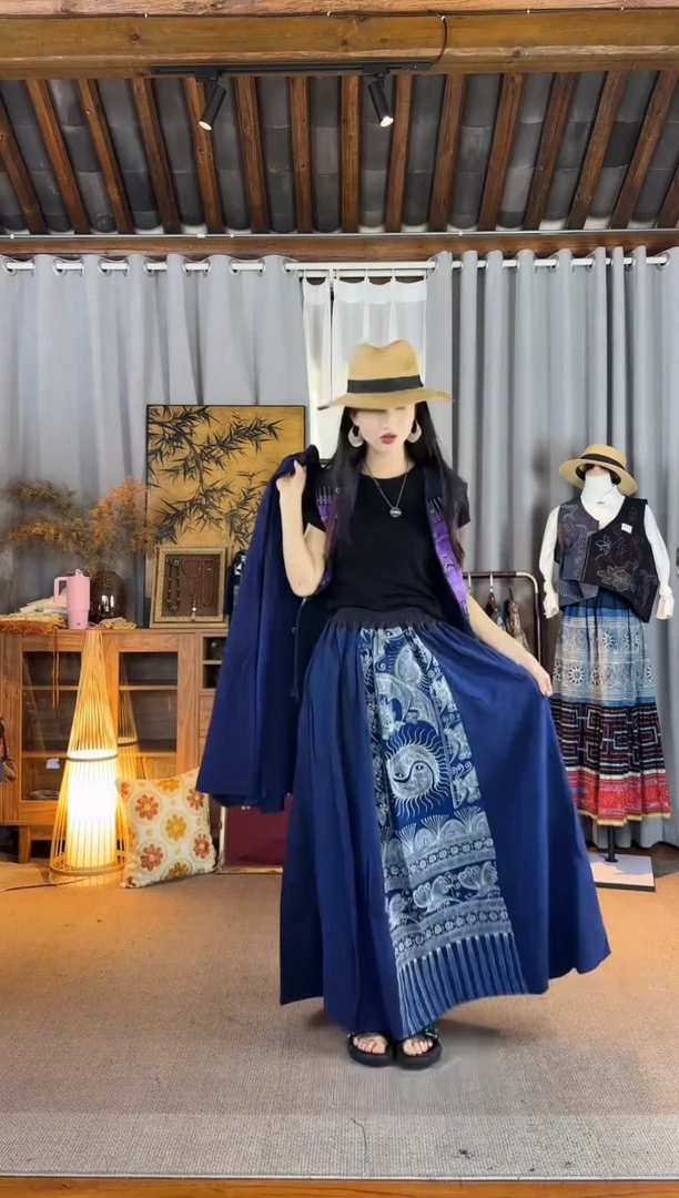 设计师款蜡染马面裙