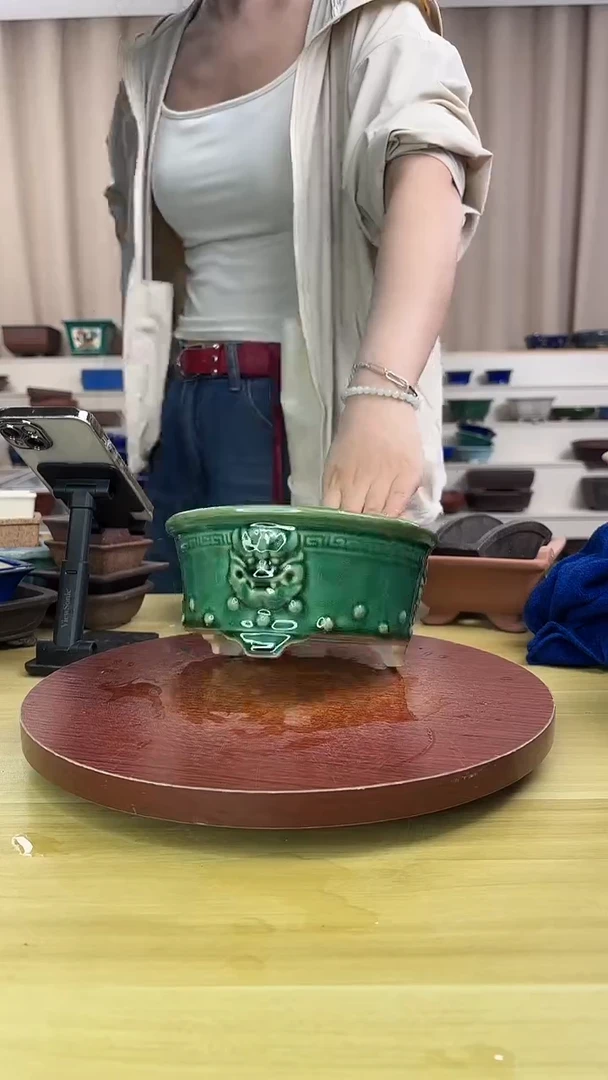 紫砂花盆紫砂花盆  微瑕