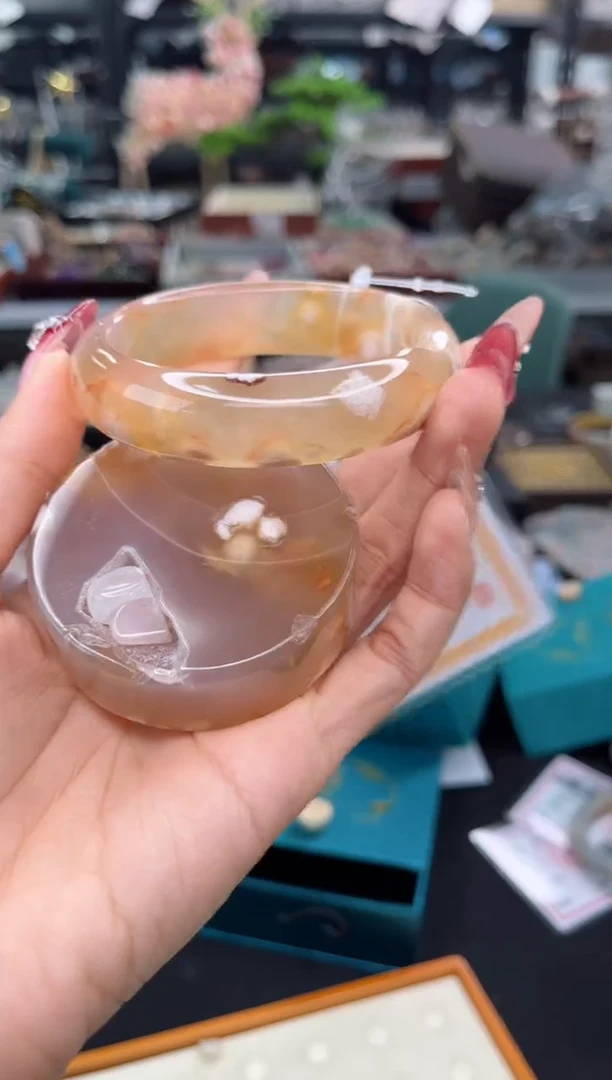 【闪购商品】石英质玉手镯未镶嵌61圈口（赠品镯心）3570371