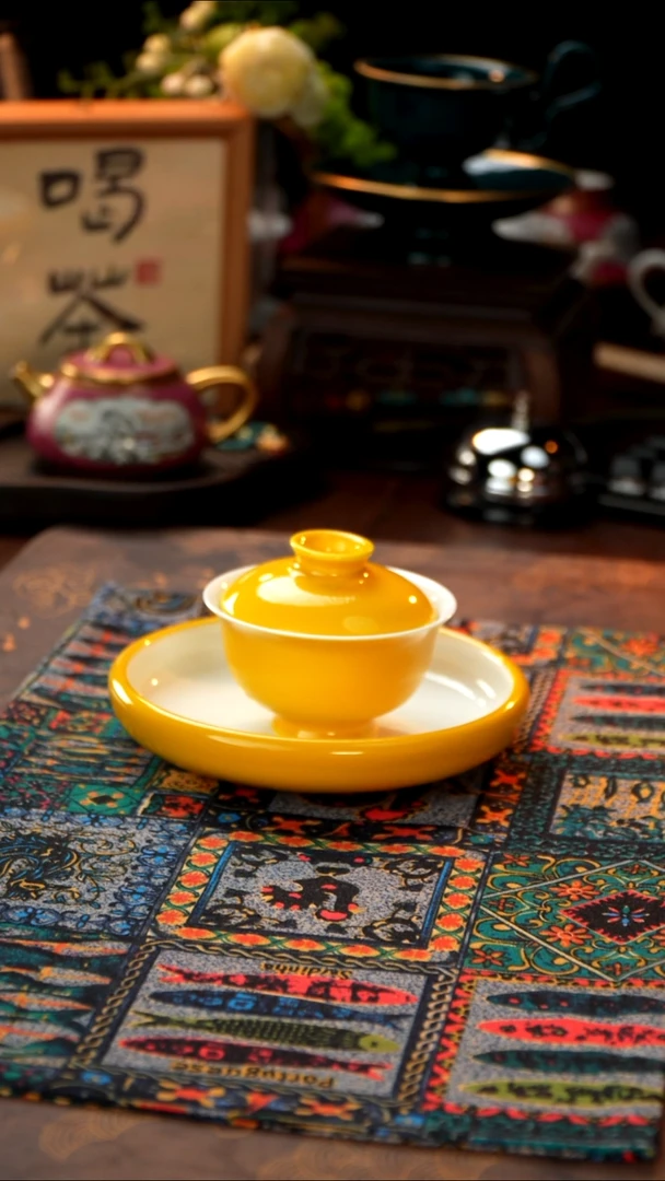 丰瑶陶瓷鸡油黄盖碗加壶呈
