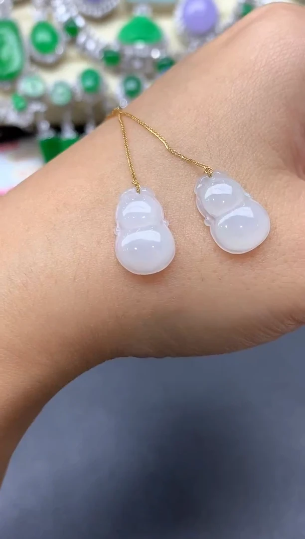 颈饰18K金镶嵌翡翠52-中国好珍宝