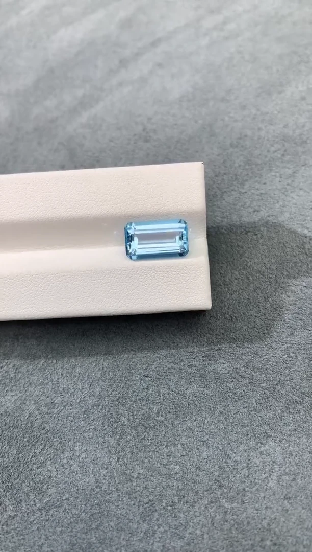 裸石海蓝宝石圣玛丽亚色 3.94CT