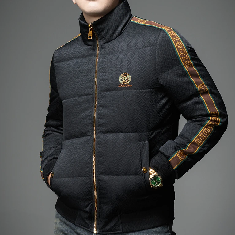 韦内卡彻立领轻薄羽绒服男新款冬季短款保暖防寒外套潮流休闲男装