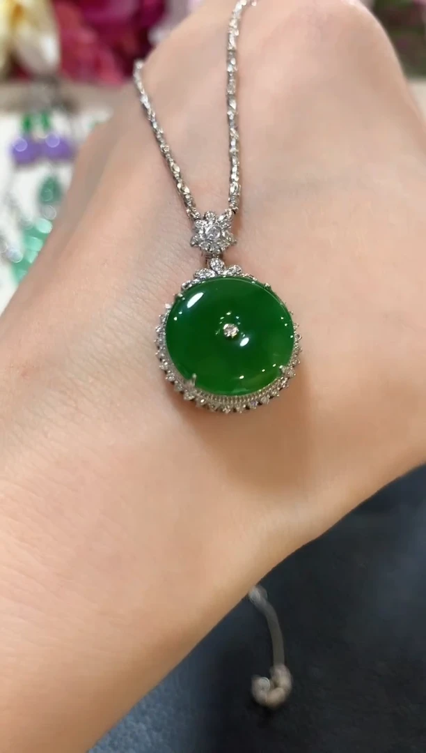 吊坠(不含链)18K金镶嵌翡翠z43