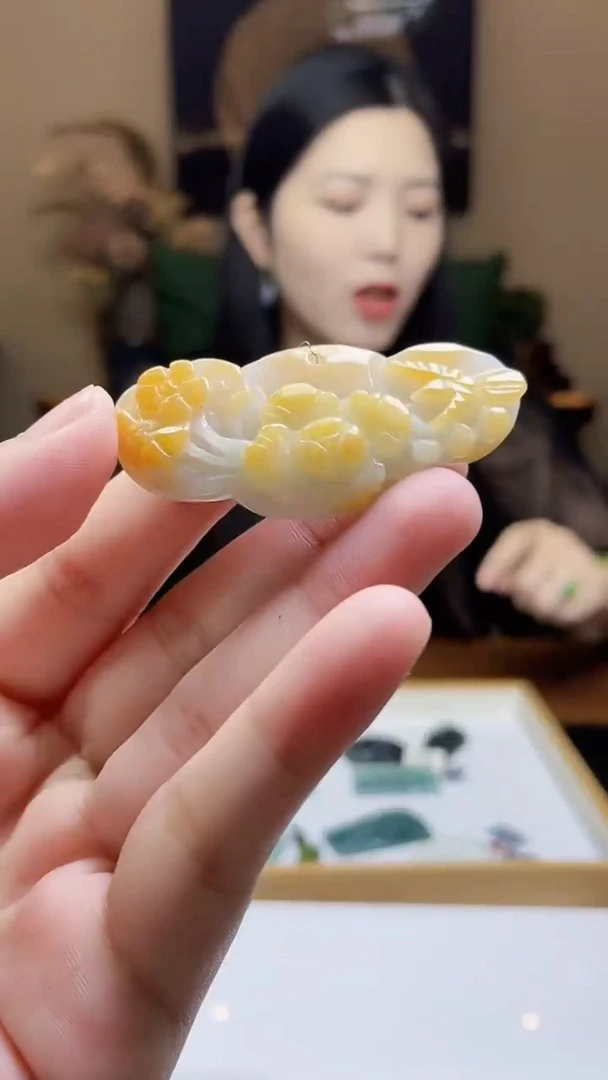 颈饰未镶嵌翡翠吊坠17