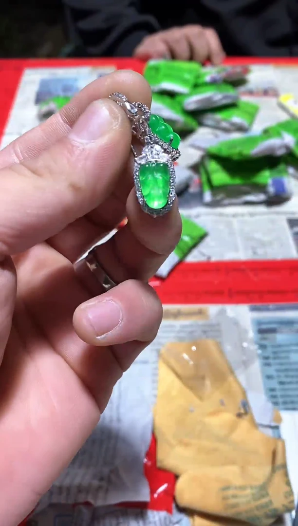 未镶嵌戒指翡翠108