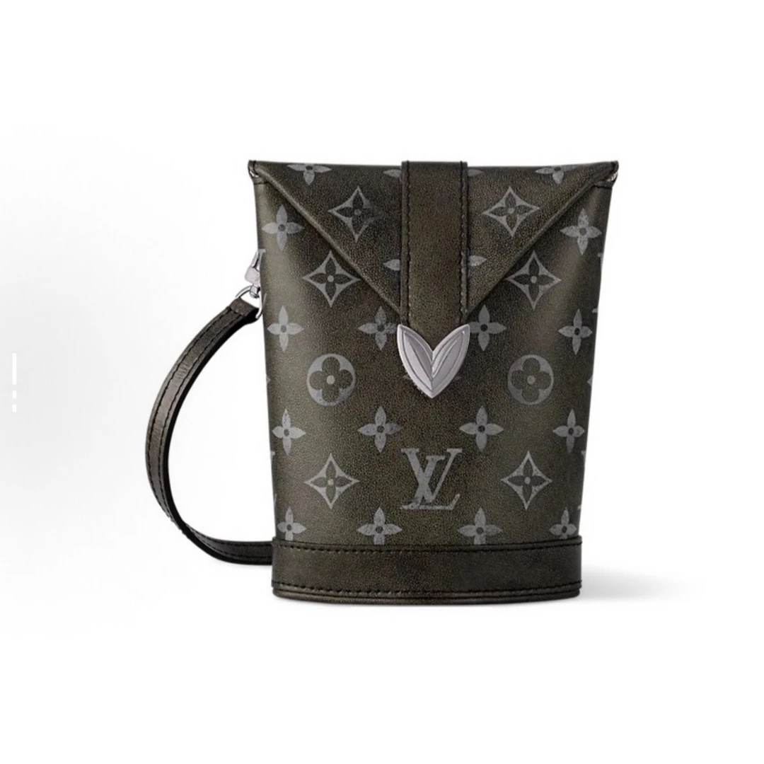99新 LouisVuitton/路易威登 L薯条磁扣斜挎包/A120