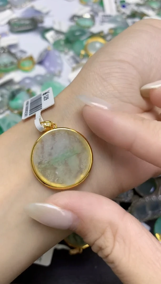 颈饰未镶嵌翡翠天然缅甸翡翠A货百元以上9元证书费自理