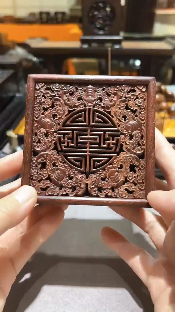 木精品木雕盒精工细作