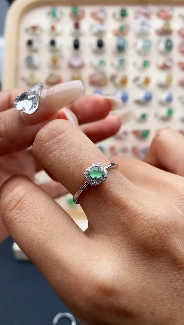 【闪购商品】翡翠戒指银S925镶嵌缅甸天然A货翡翠111    6-5