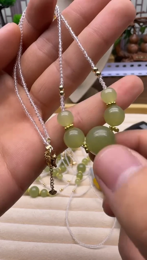 颈饰14K金镶嵌和田玉L45