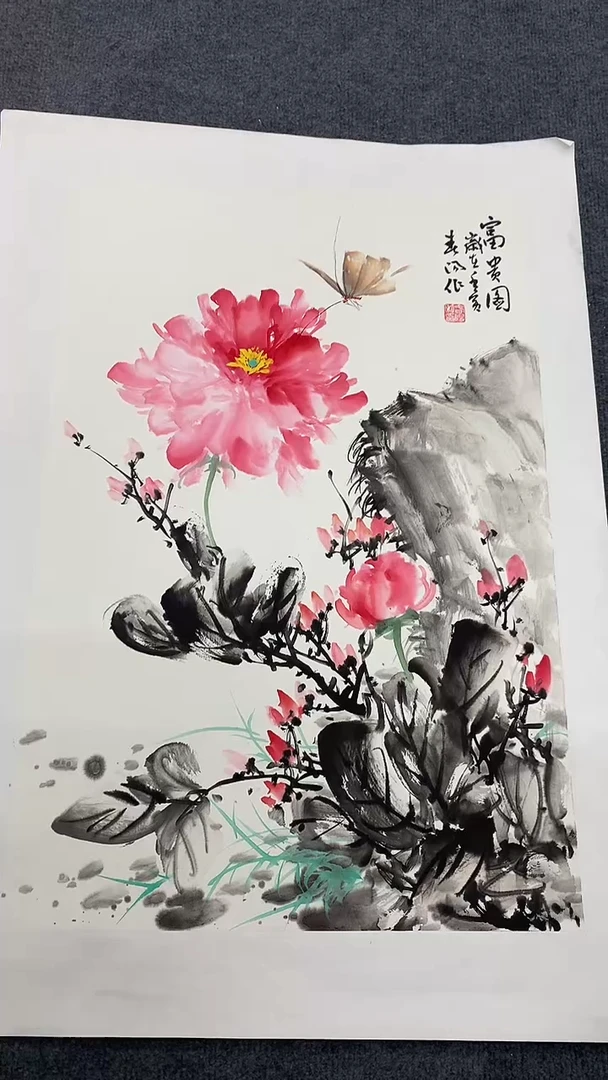 竖款精品开三花鸟，