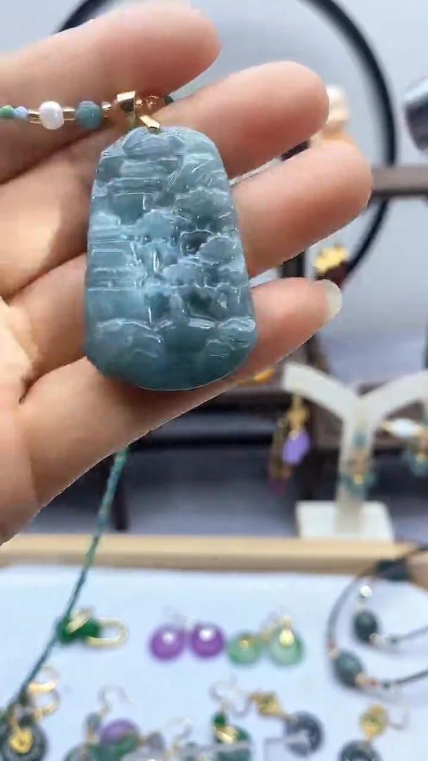 翡翠14K金镶嵌吊坠(赠链)500