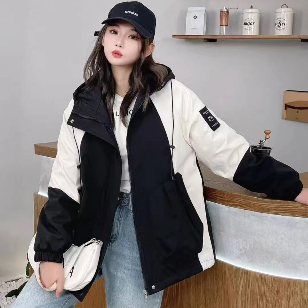 513设计感连帽撞色小个子冲锋衣2025秋冬工装休闲户外短款外套女
