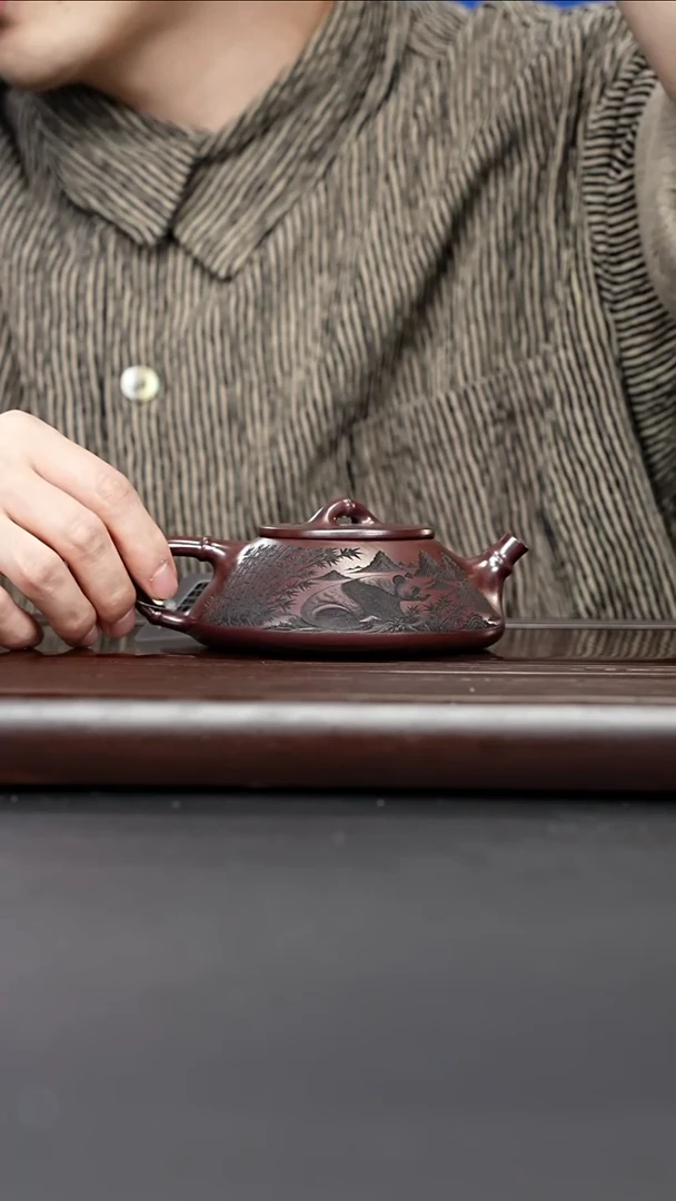 紫砂壶熊猫竹节线瓢 石红 李恒阳 660