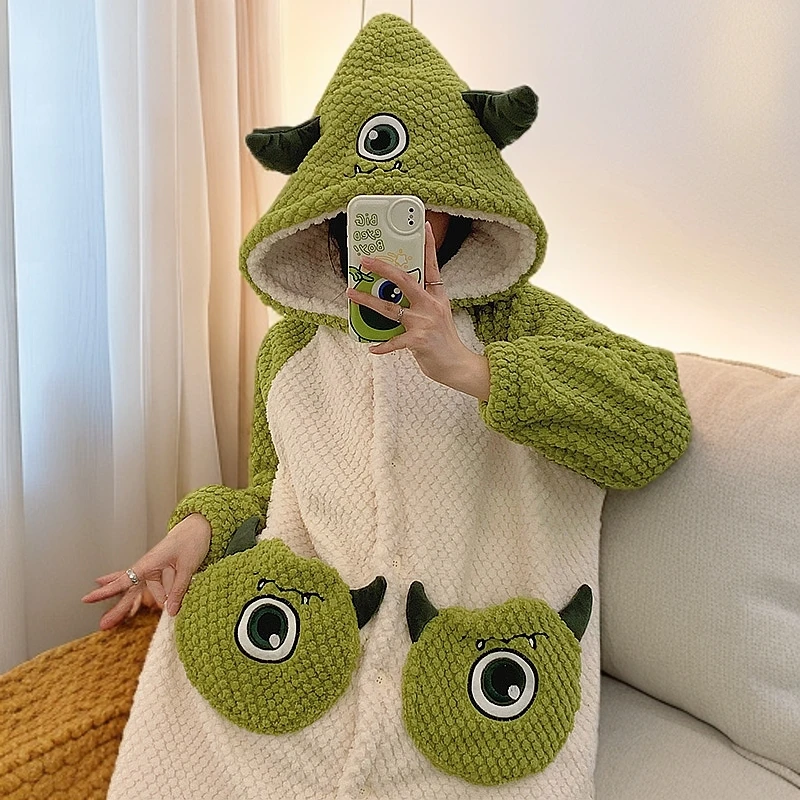 珊瑚绒睡袍女秋冬2024年新款法兰绒两件套加绒加厚保暖家居服睡衣