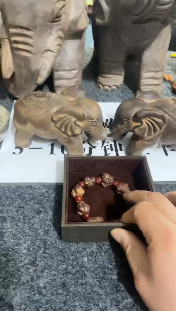 【闪购商品】滴血莲花菩提手串滴血莲花菩提