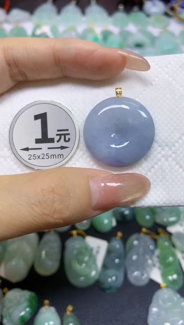 颈饰18K金镶嵌翡翠天然翡翠A货