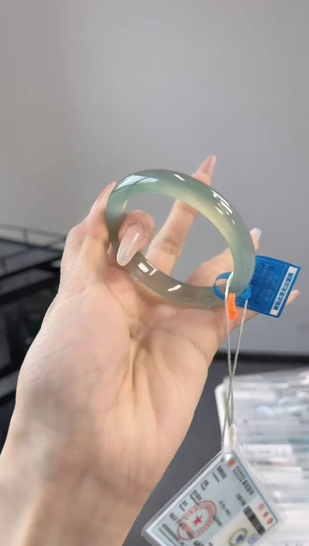 【闪购商品】玛瑙/玉髓手镯未镶嵌52-53圈