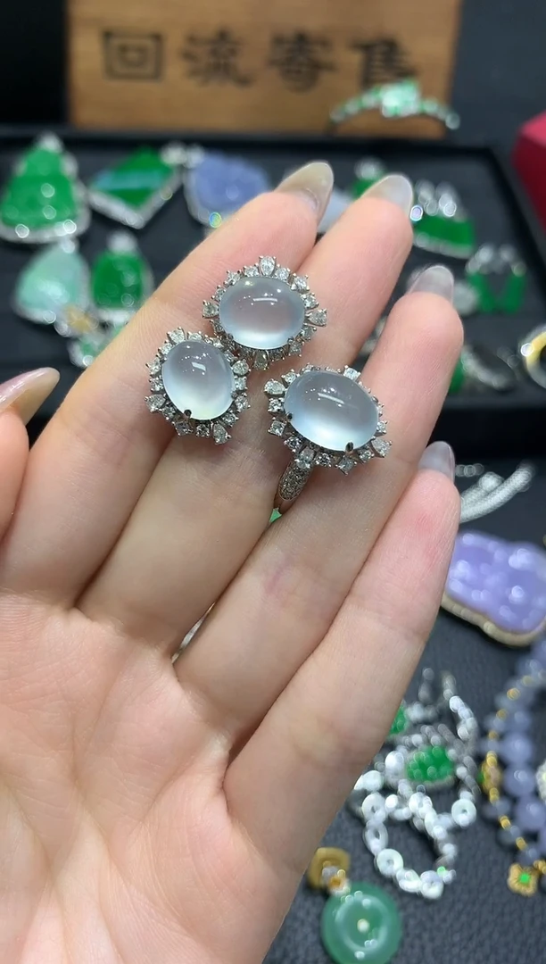 18K金镶嵌戒指翡翠51