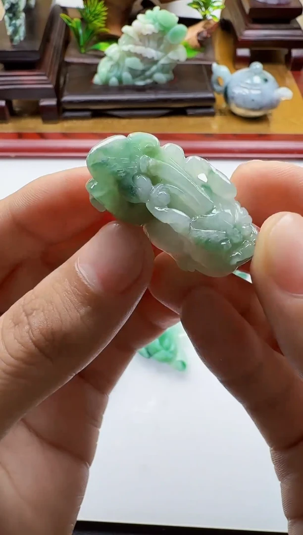 吊坠(不含链)未镶嵌翡翠1
