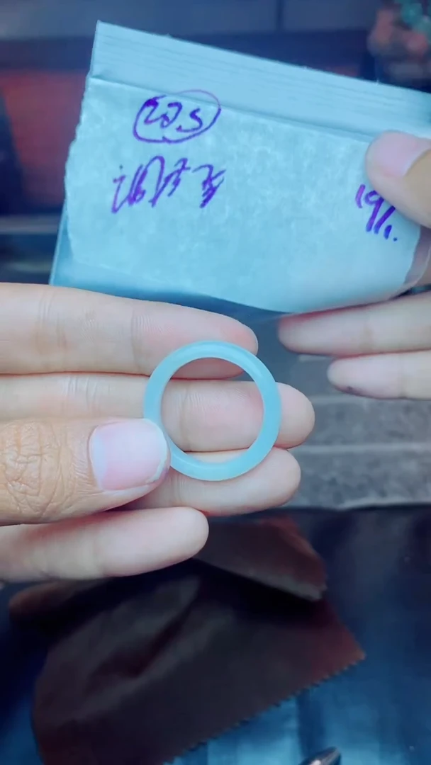 【闪购商品】定制翡翠未镶嵌戒圈