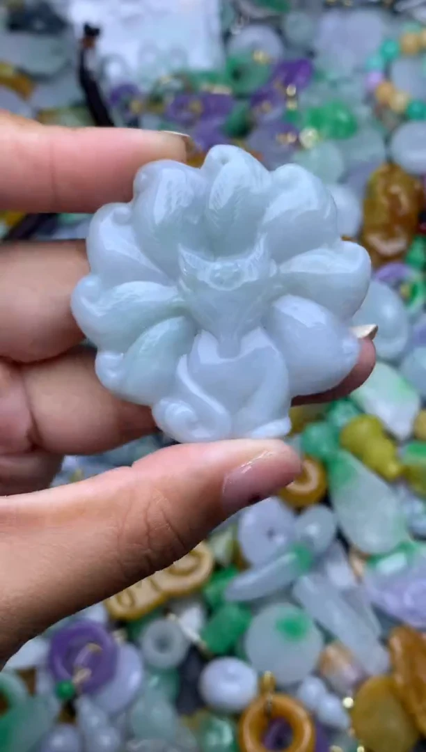 颈饰未镶嵌翡翠天然缅甸翡翠吊坠