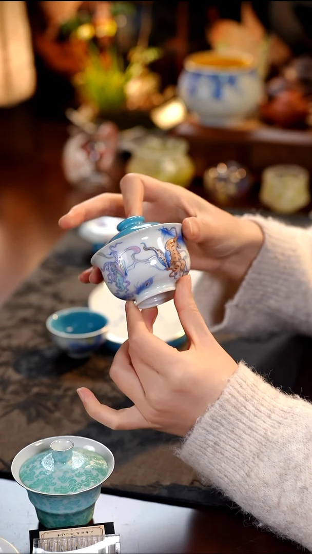 蝴蝶盖碗念物·············
