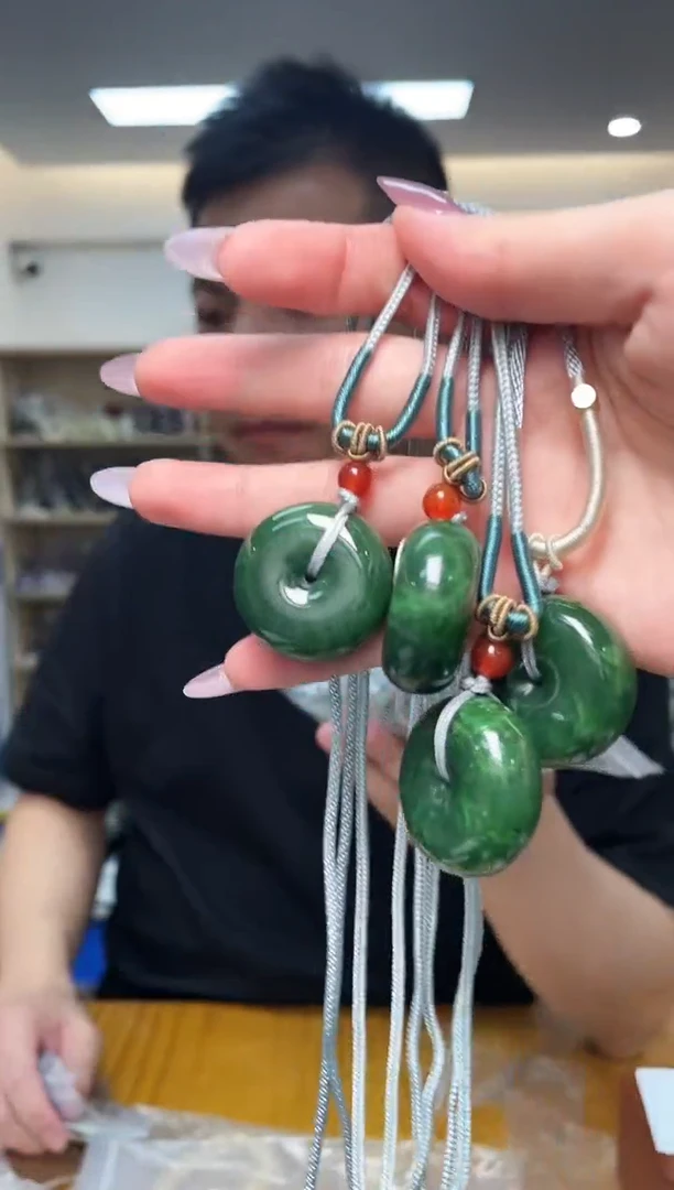 和田玉未镶嵌颈饰（多样性单个发货）