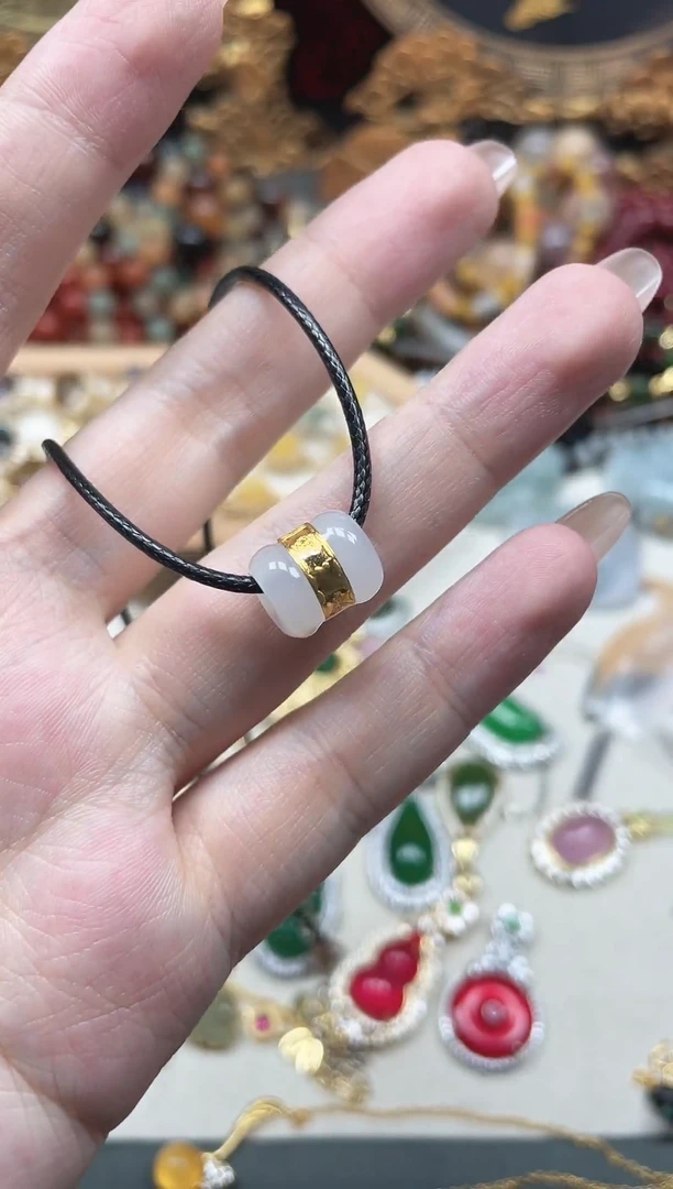 未镶嵌吊坠(赠链)玛瑙/玉髓多样性发货拍一发一