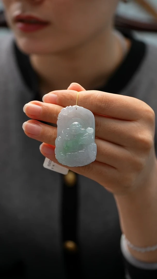 颈饰未镶嵌翡翠自在佛