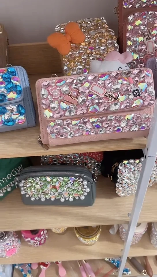 PU镶钻粉色手机包369