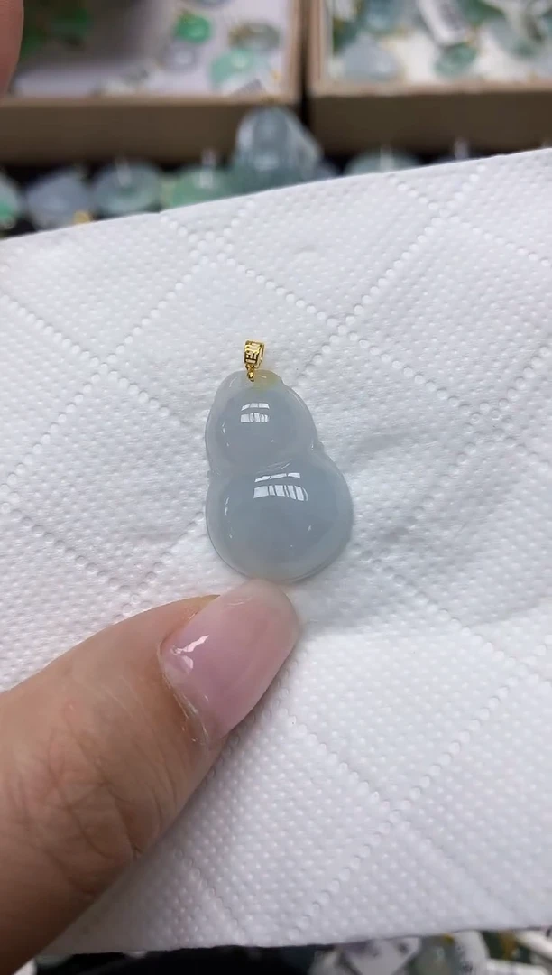 颈饰18K金镶嵌翡翠111111111