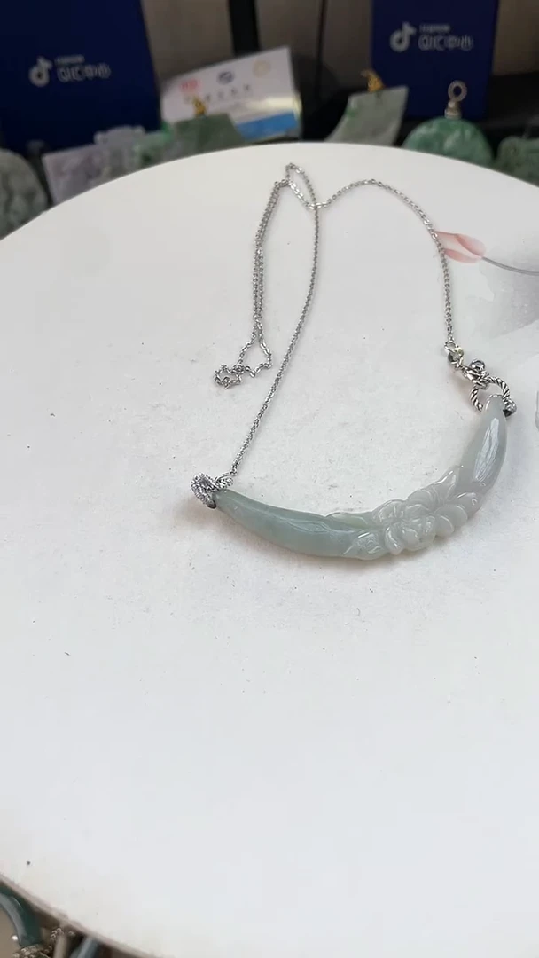 未镶嵌手链翡翠定制翡翠