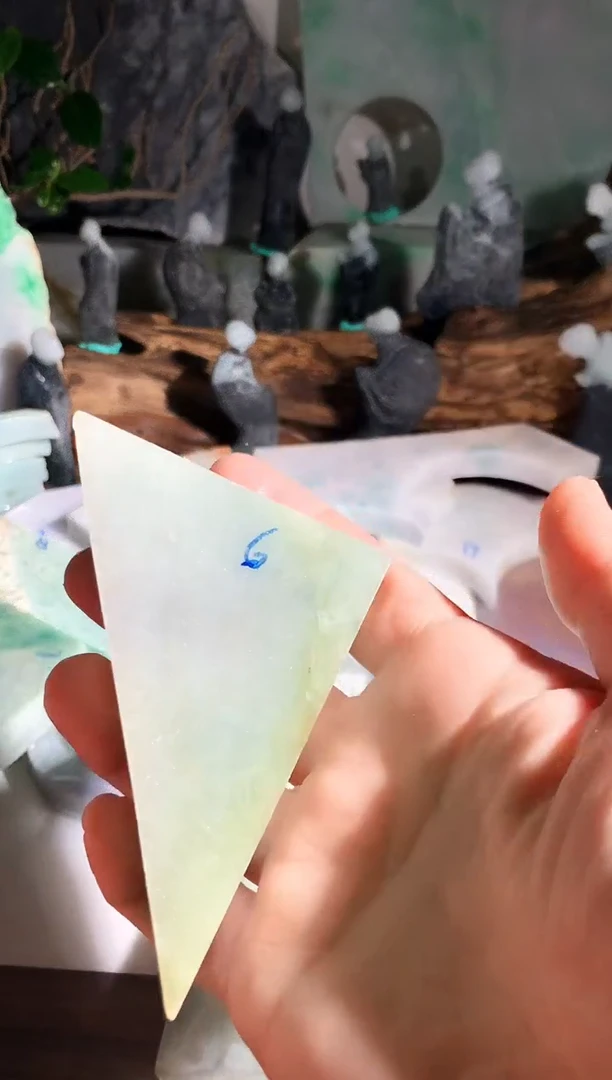 翡翠未镶嵌吊坠(不含链)F204