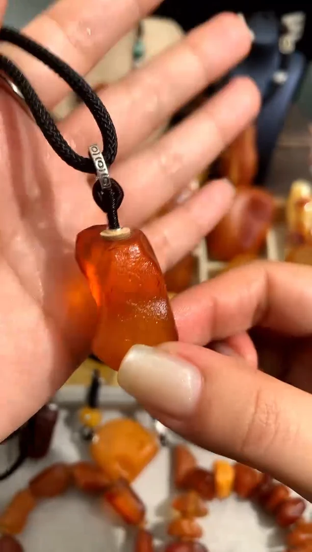 【闪购商品】蜜蜡裸石未镶嵌似玉